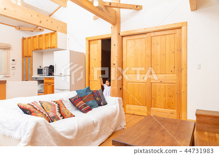 Living room with children Living room with children 44731983