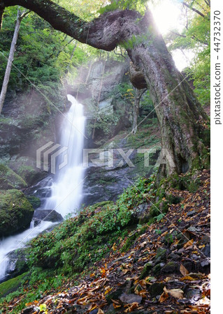 349 imitation waterfall 3 44732370