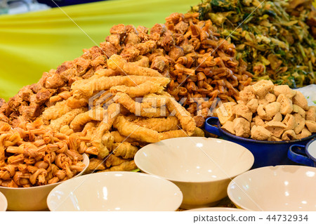 Traditional fried Tofu served with schili sauce. Traditional fried Tofu served with schili sauce. 44732934