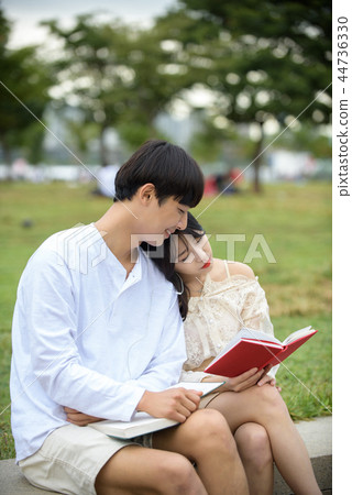 Han River Dating, Couple, Hangang Park Han River Dating, Couple, Hangang Park 44736330