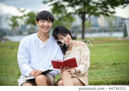 Han River Dating, Couple, Hangang Park Han River Dating, Couple, Hangang Park 44736331