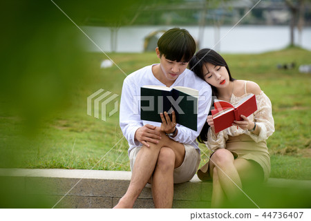 Han River Dating, Couple, Hangang Park Han River Dating, Couple, Hangang Park 44736407