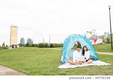 漢江約會,情侶,漢江公園,帳篷 漢江約會,情侶,漢江公園,帳篷 44738198