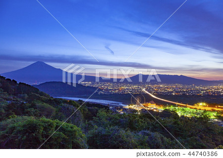 Mt. Fuji and Fuji city area at dawn 44740386
