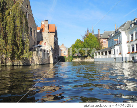Bruges 44743292