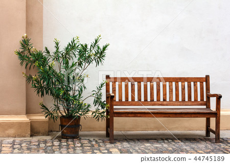 empty wooden bench empty wooden bench 44745189