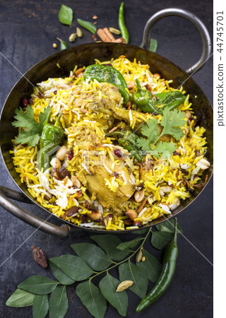 Traditional Indian chicken biryani  44745701