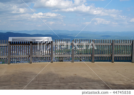 Observatory for viewing the sea of clouds Observatory for viewing the sea of clouds 44745838