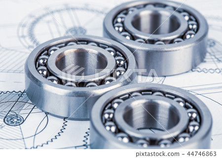 Technical drawings with the bearing 44746863