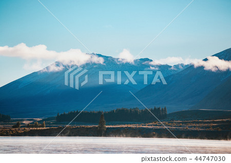 Lake Tekapo, South Island, New Zealand 44747030
