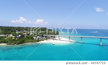 沖繩島Sesoko海島鳥瞰圖 44747719