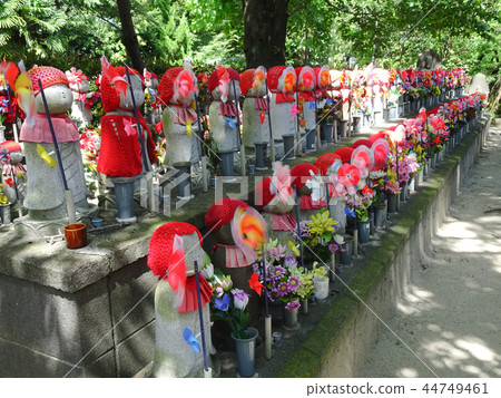 風力渦輪機旋轉，和Chizuko Iku Jizo 44749461