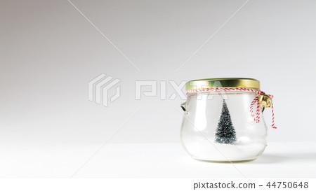 Christmas tree in a glass jar 44750648