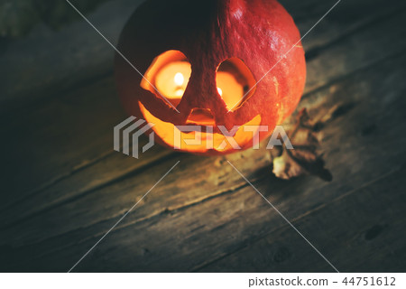 Halloween pumpkin head jack leaves wooden Halloween pumpkin head jack leaves wooden 44751612