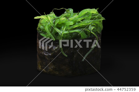 sushi with algae chuka 44752359