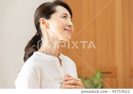 一個如釋重負的女人 一個如釋重負的女人 44753622