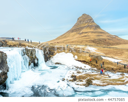 Winter freeze of Kirkjufell mountain, Iceland Winter freeze of Kirkjufell mountain, Iceland 44757085