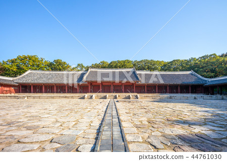 Jongmyo, a Confucian shrine in seoul, south korea Jongmyo, a Confucian shrine in seoul, south korea 44761030