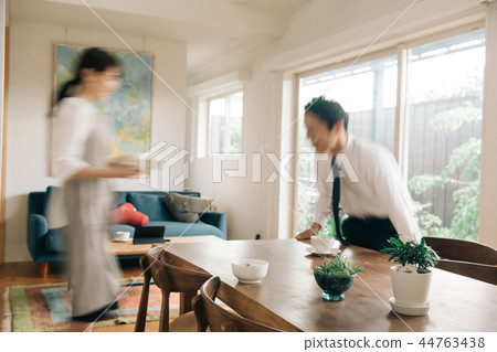 Breakfast image of young Japanese couple living dining 44763438