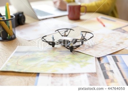 無人駕駛飛機 44764050