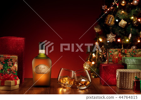 christmas rum 44764815