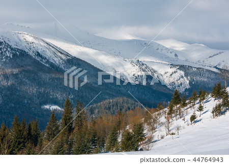 Morning winter mountain ridge Morning winter mountain ridge 44764943