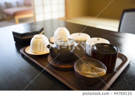 Japanese-style room image: tea tool 44769110
