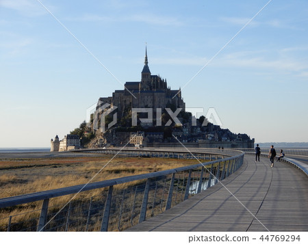 Mont Saint-Michel Mont Saint-Michel 44769294