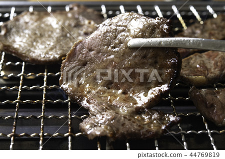 Ox tongue Ox tongue 44769819