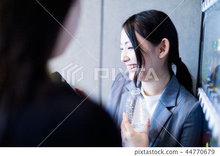 業務 44770679