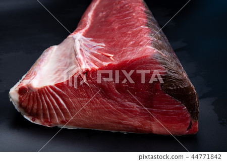 Real body half 44771842