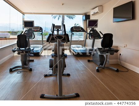 gym 44774356