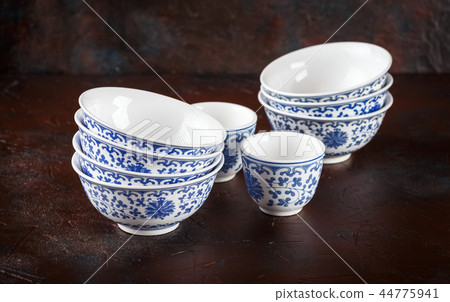 Empty Oriental bowls Empty Oriental bowls 44775941