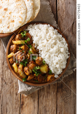 Chicken Do Pyaaza cooked in a variety of spices Chicken Do Pyaaza cooked in a variety of spices 44776403