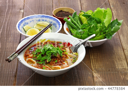 Laos Khao Soy 44778384