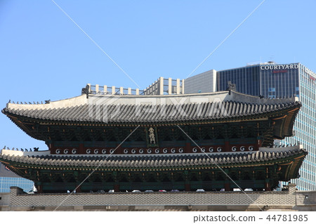 Namdaemun (Sungnyemun) Gate in Seoul, South Korea Namdaemun (Sungnyemun) Gate in Seoul, South Korea 44781985