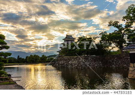 Evening Twilight Matsumoto Castle 44783183