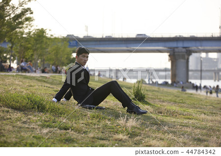 Han River Office Worker Han River Office Worker 44784342