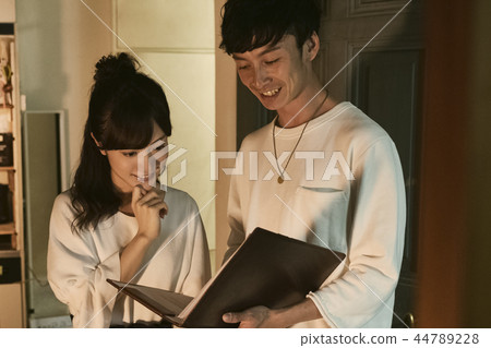 Couple's lifestyle Couple's lifestyle 44789228