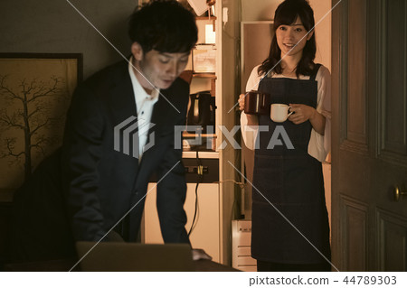 情侶的生活方式 情侶的生活方式 44789303