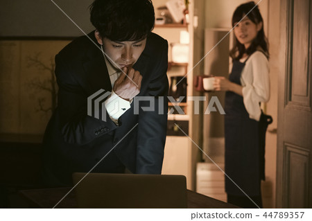 Couple's lifestyle 44789357