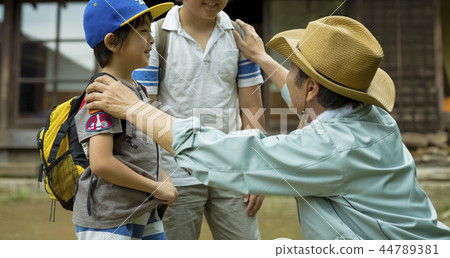 Grandpa and grandson Grandpa and grandson 44789381