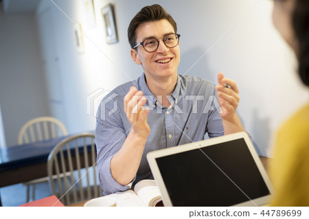 商務男女 44789699