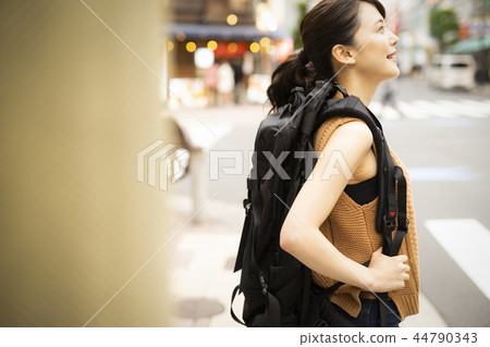 背包客的女人 背包客的女人 44790343