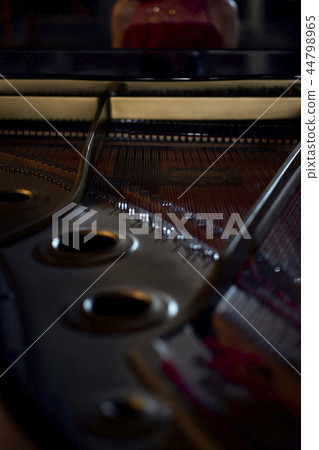 Inside the piano 44798965