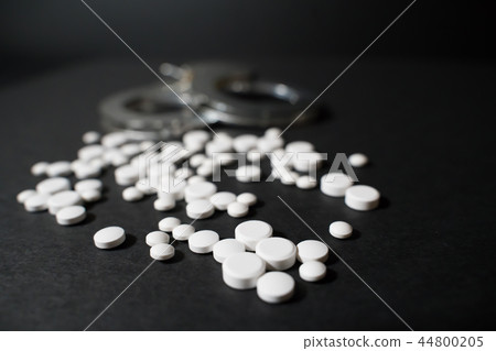 藥物:非處方藥、類非處方藥、過量服用 藥物:非處方藥、類非處方藥、過量服用 44800205