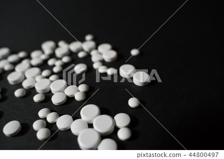 Drugs: OTC, OTC-like drugs, overdose 44800497