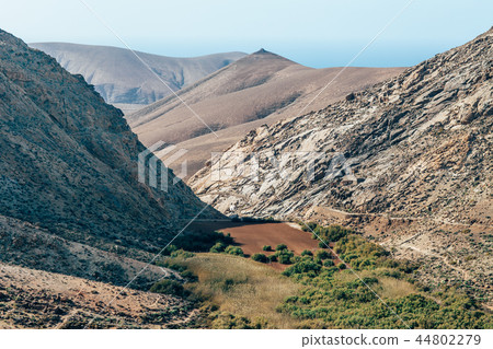Dry mountain lake on Fuerteventura island Dry mountain lake on Fuerteventura island 44802279