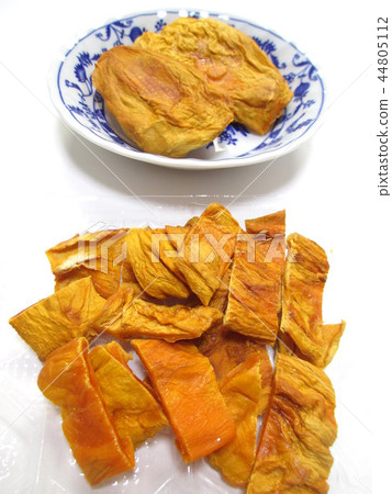 Dried mango cut easy to eat 44805112