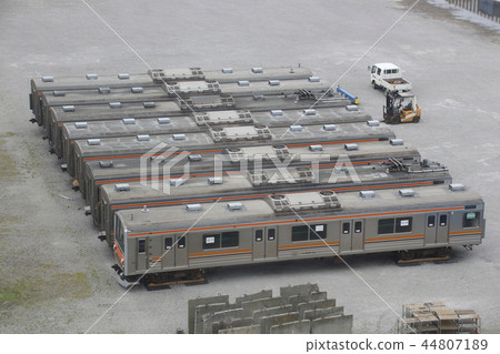 武藏野線205系列列車前往印度尼西亞(第4列火車) 武藏野線205系列列車前往印度尼西亞(第4列火車) 44807189